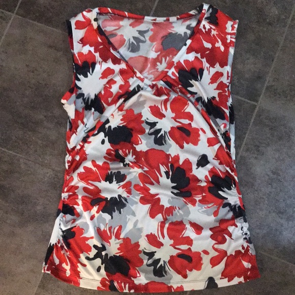 🖤🌹Casual New York & Company sleeveless top.🌹🖤 - Picture 4 of 5